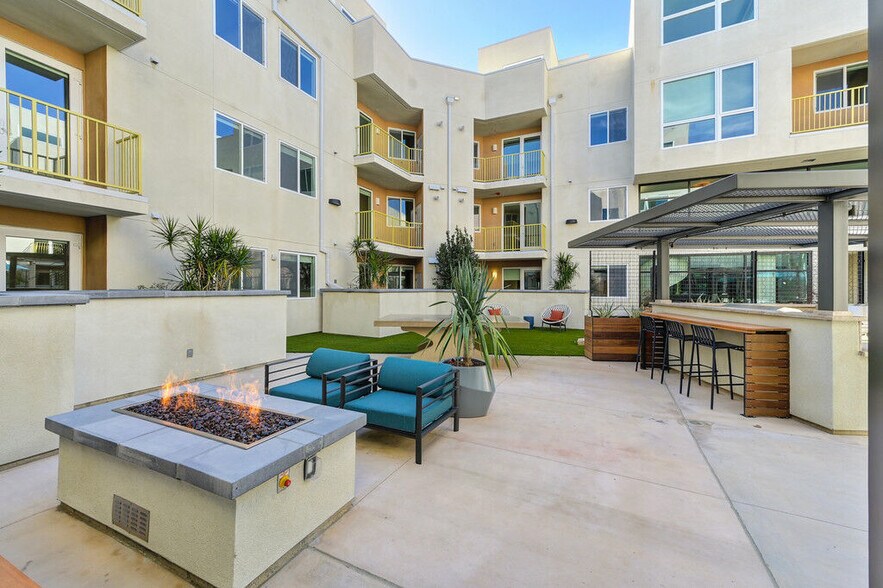 More Photos Of 5570 Rosemead Blvd, Temple City Apartments For Lease