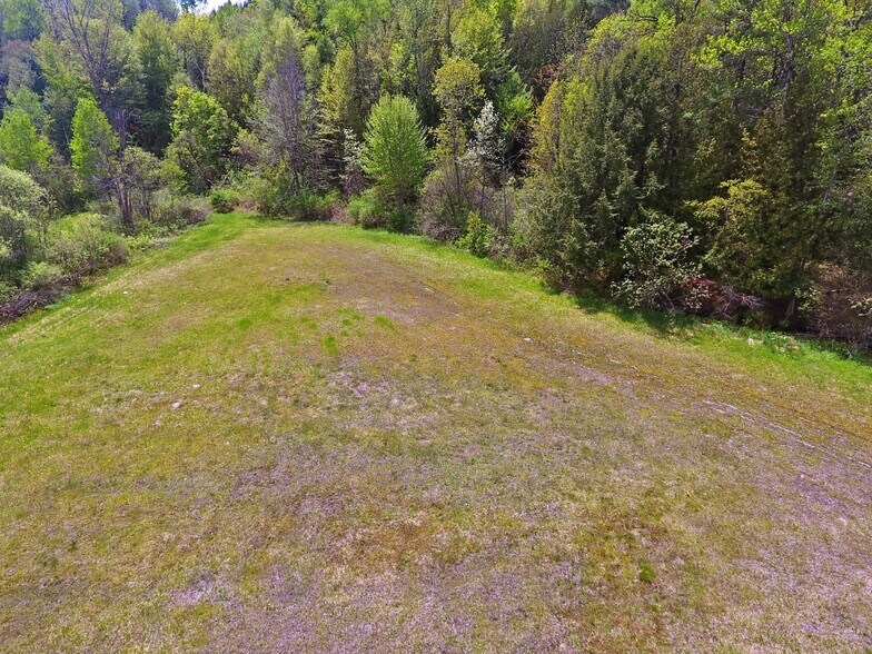 More Photos Of 303 Willoughby Ave, Orleans Freestanding For Sale