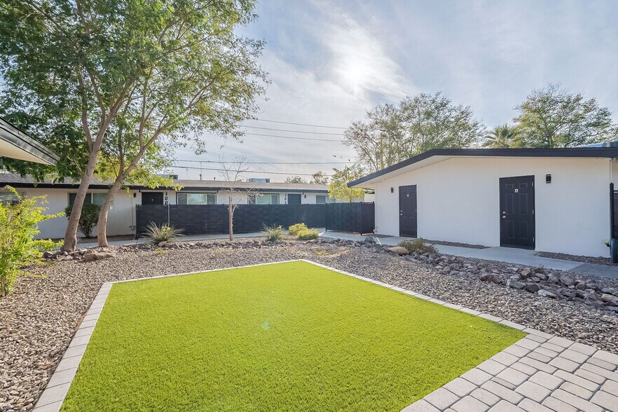More Photos Of 6725 E Earll Dr, Scottsdale Apartments For Sale