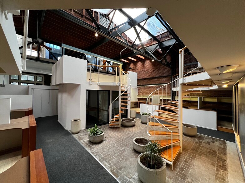 More Photos Of 1349 Larkin St, San Francisco Office For Sale