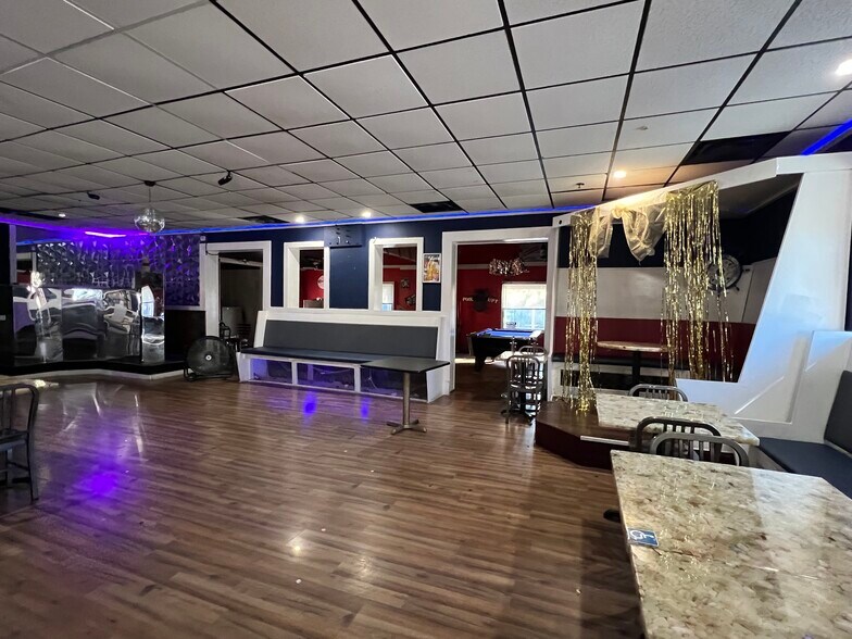 More Photos Of 2845 Mountain Industrial Blvd, Tucker Restaurant For Lease
