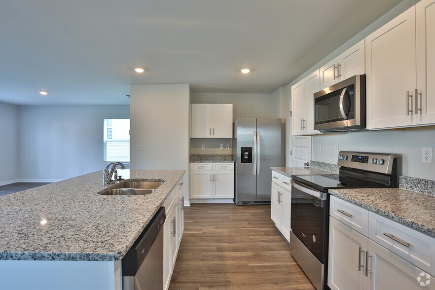 More Photos Of 507 Satinwood Cir, Graniteville Apartments For Sale