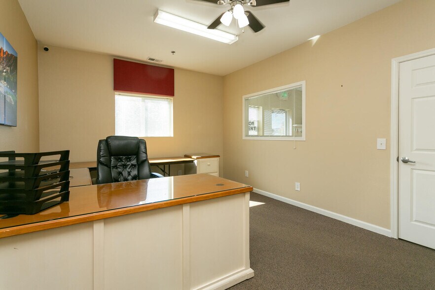 More Photos Of 11811 Upham St, Broomfield Warehouse For Lease