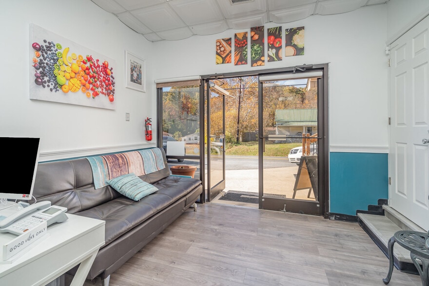 More Photos Of 2415A-2415B-2441 S Center St, Hickory Assisted Living For Sale