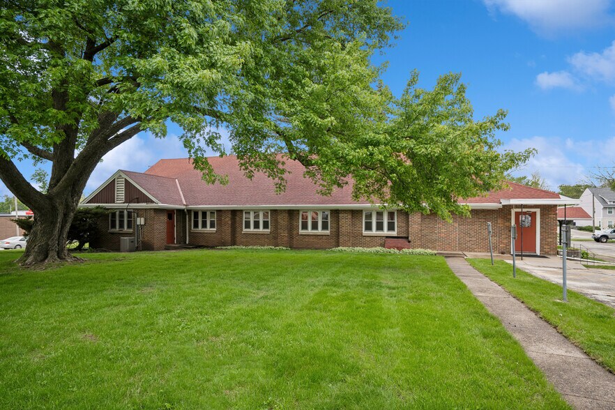 More Photos Of 5723 Franklin Ave, Des Moines Specialty For Sale