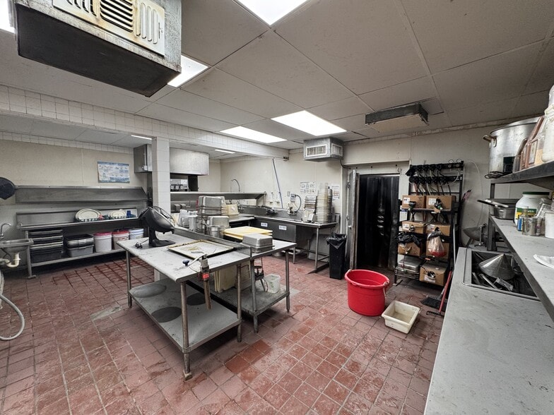 More Photos Of 1310-1312 N Wayside Dr, Houston Restaurant For Lease