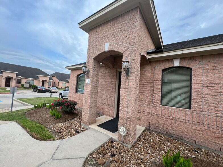 More Photos Of 5509 Louetta Rd, Spring Office For Sale