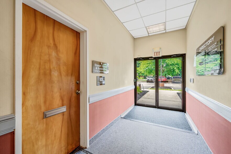 More Photos Of 369 E Main St, East Islip Medical For Sale