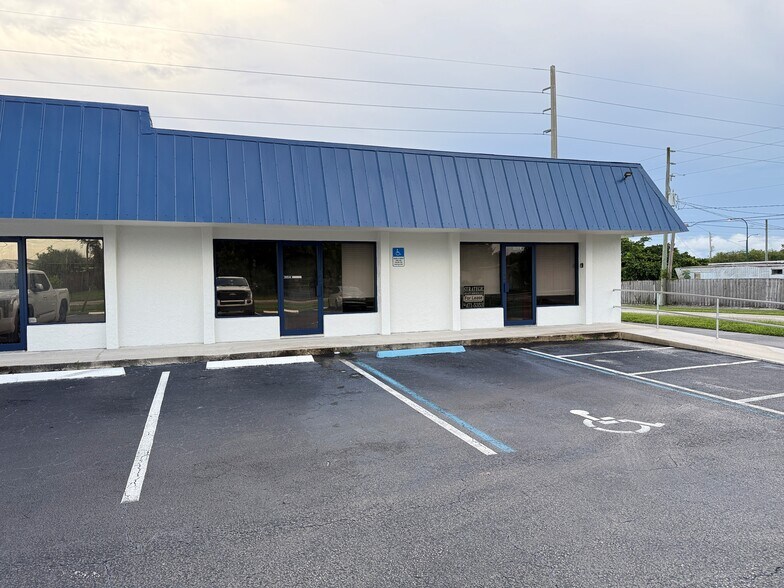 More Photos Of 10750-10778 SE Federal Hwy, Hobe Sound Medical For Lease
