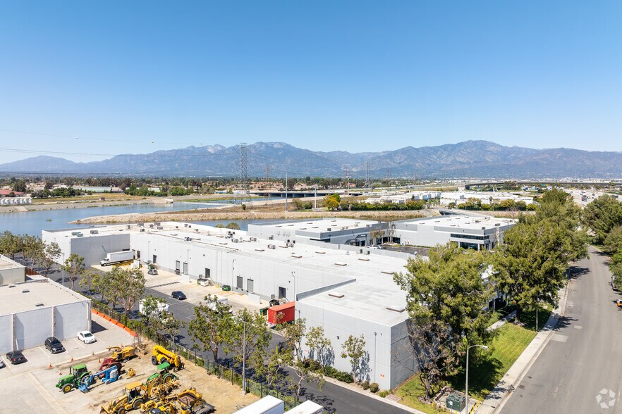 More Photos Of 365 Cloverleaf Dr, Baldwin Park Unknown For Lease