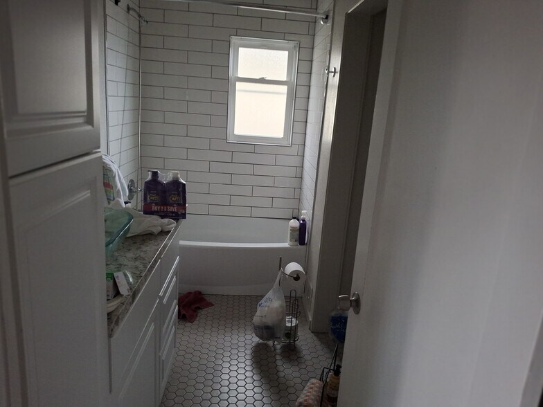 More Photos Of 1694 Oakhurst Ave, Reno Multifamily For Lease