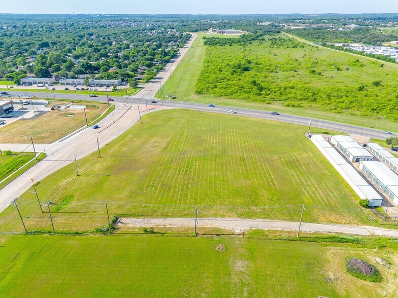 More Photos Of 735 E Renfro St, Burleson Land For Sale