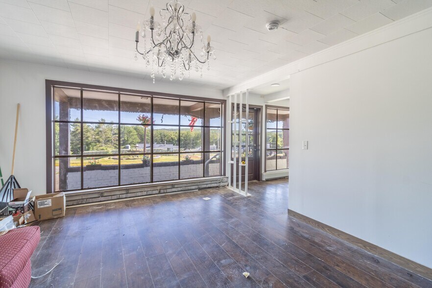 More Photos Of 196 US Route 1, Bucksport Hotel For Sale