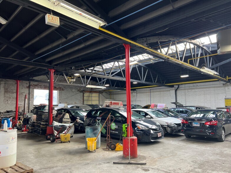 More Photos Of 4516 N Elston Ave, Chicago Service For Sale