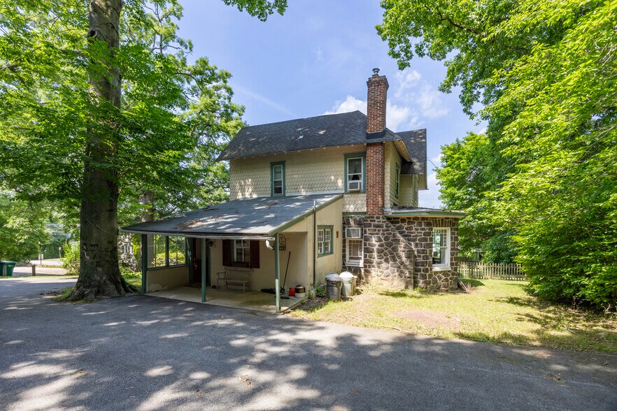 More Photos Of 234 Conestoga Rd, Wayne Specialty For Sale