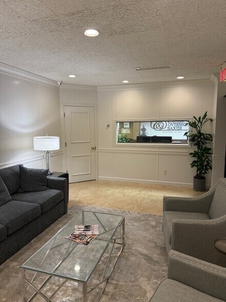 More Photos Of 1615 Forum Pl, West Palm Beach Office For Lease