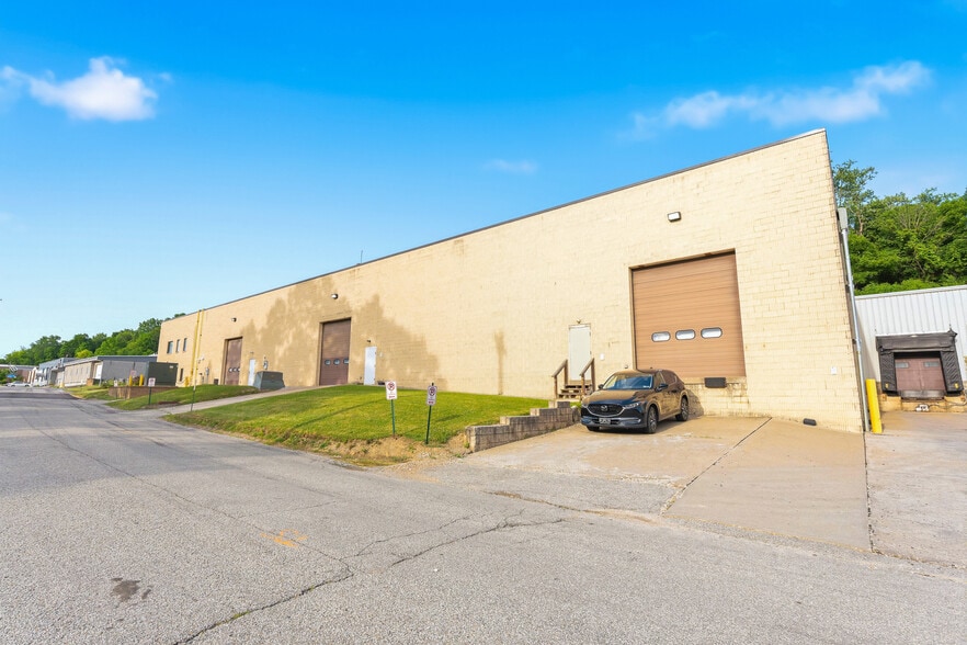 More Photos Of 111 Terence Dr, Pittsburgh Warehouse For Sale