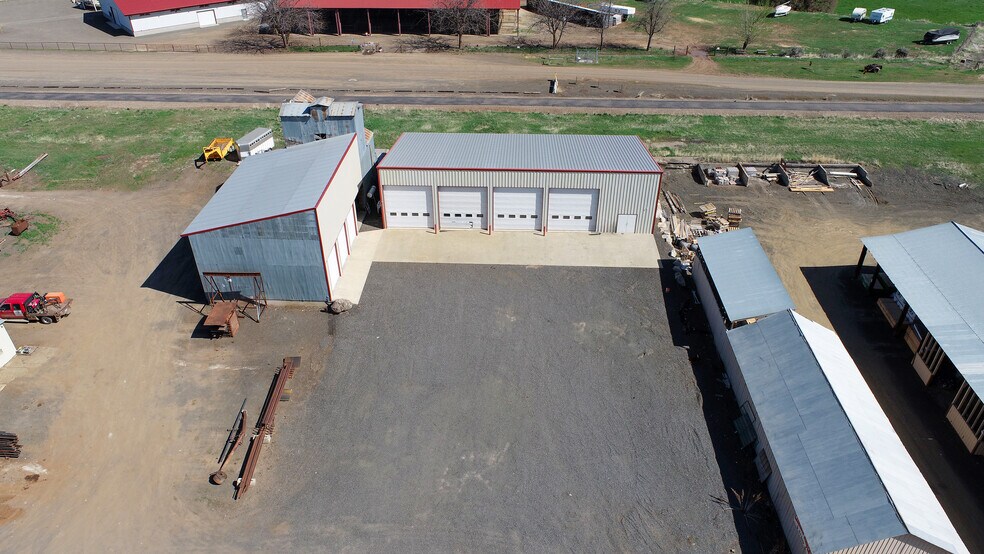 More Photos Of 30 S Commercial St, Cambridge Warehouse For Sale