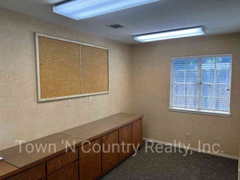 More Photos Of 1000 Pajaro St, Salinas Medical For Lease