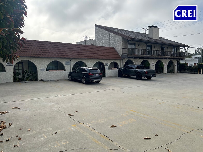 More Photos Of 15235 Burbank Blvd, Sherman Oaks Medical For Sale