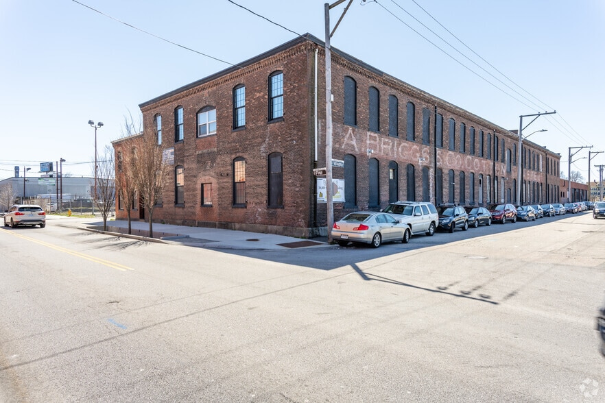 More Photos Of 248 Pine St, Pawtucket Warehouse For Sale