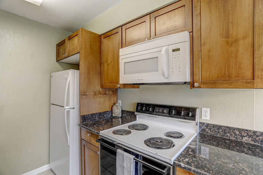 More Photos Of 403 E Thomas St, Seattle Multifamily For Sale
