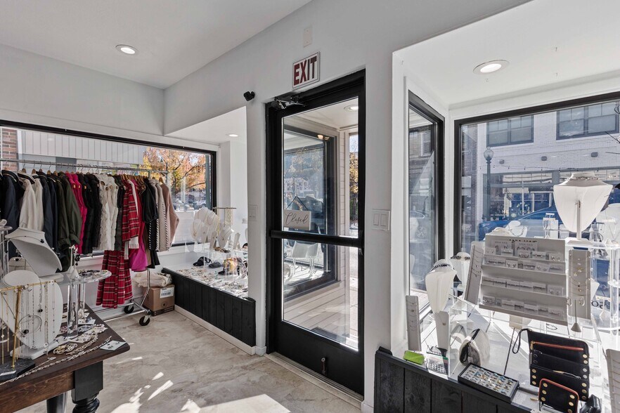 More Photos Of 439-441 Beaver St, Sewickley Storefront Retail Office For Sale