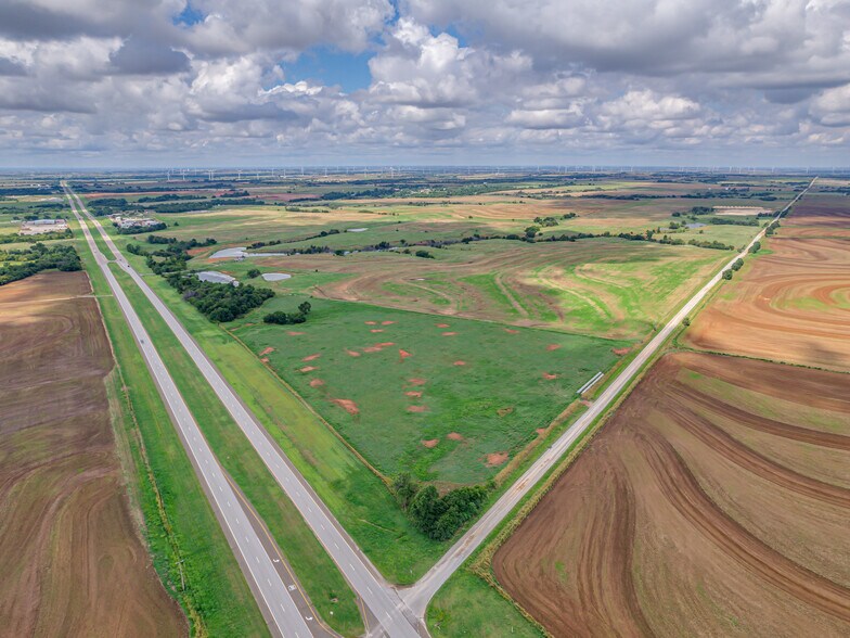 More Photos Of Northwest Expy, Yukon Land For Sale