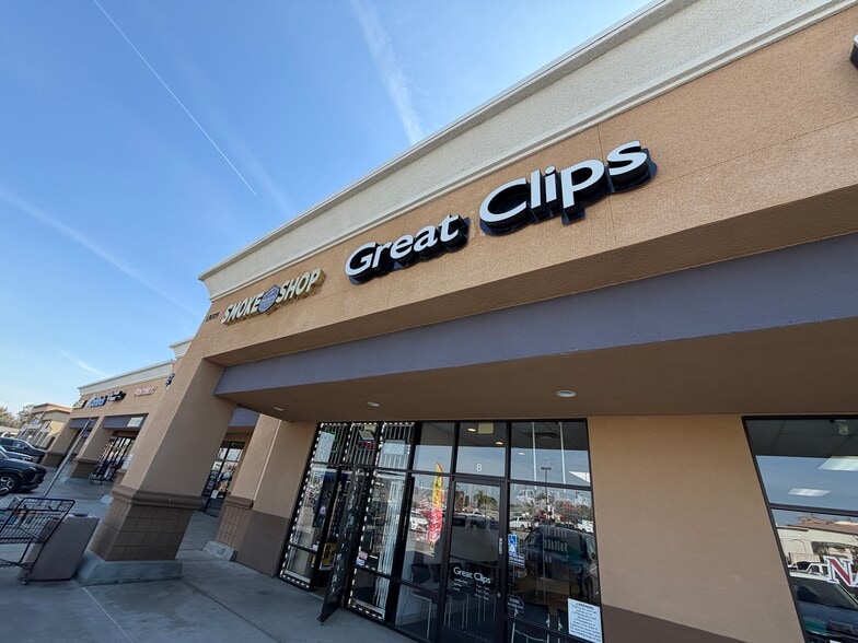 More Photos Of 13061-13073 Rosedale Hwy, Bakersfield General Retail For Lease