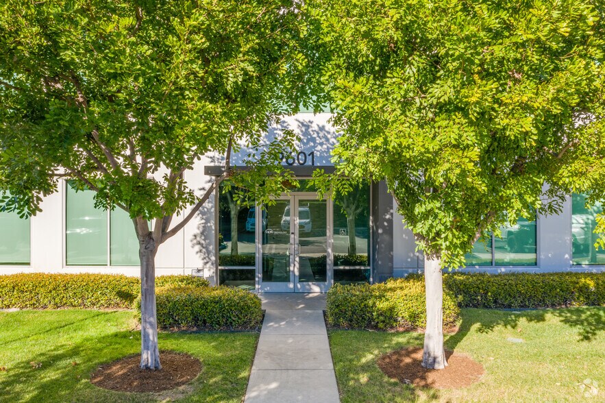 More Photos Of 9601 Irvine Center Dr, Irvine Industrial For Sale