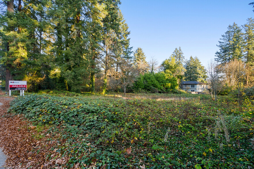 Primary Photo Of 4905 Upper Dr, Lake Oswego Land For Sale