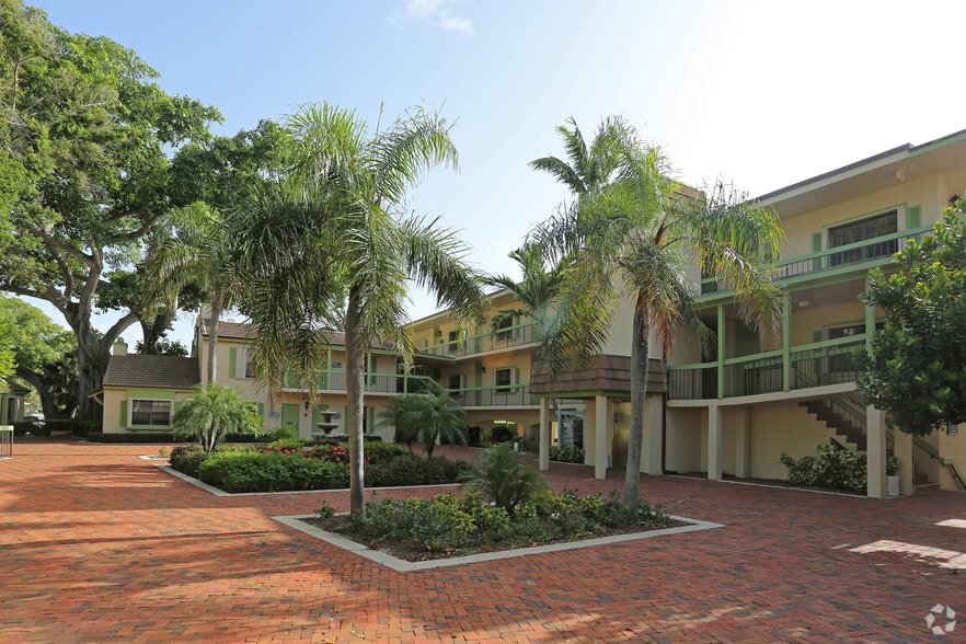 Primary Photo Of 1200 S Federal Hwy, Boynton Beach Office For Lease