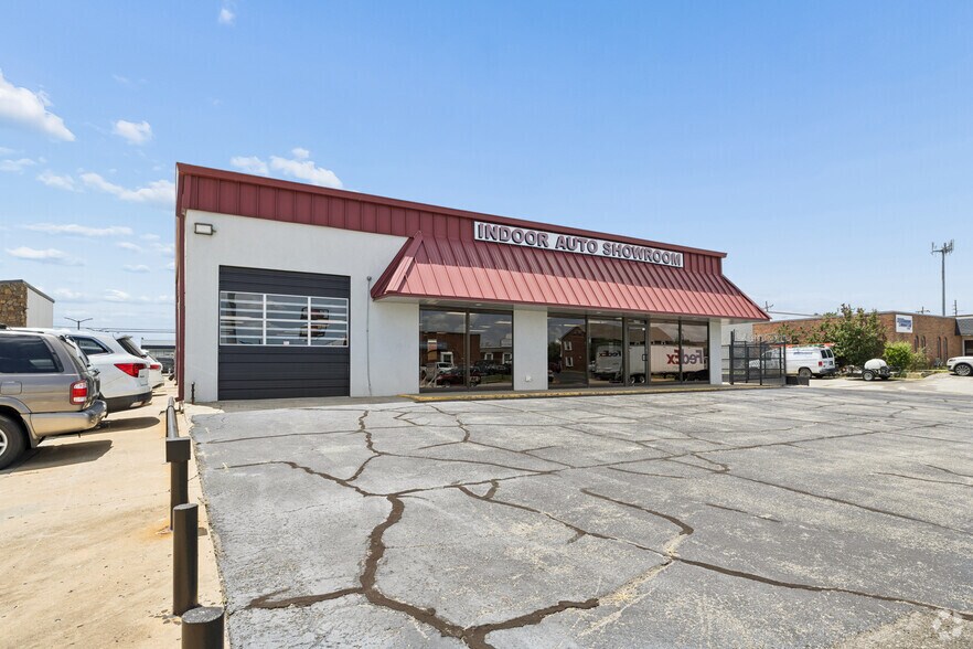 More Photos Of 7682 E 46th Pl, Tulsa Auto Dealership For Lease