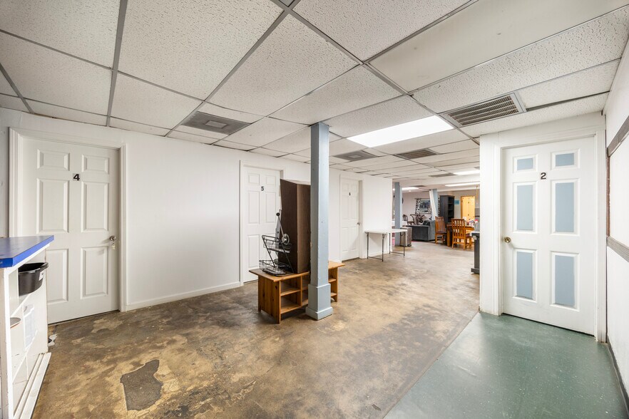 More Photos Of 9202 Ashville Dr, Houston Shelter For Sale