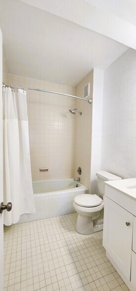 More Photos Of 1854 S Highland Park Dr, Lake Wales Apartments For Sale