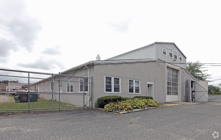 More Photos Of 5050 Industrial Rd, Wall Township Manufacturing For Lease