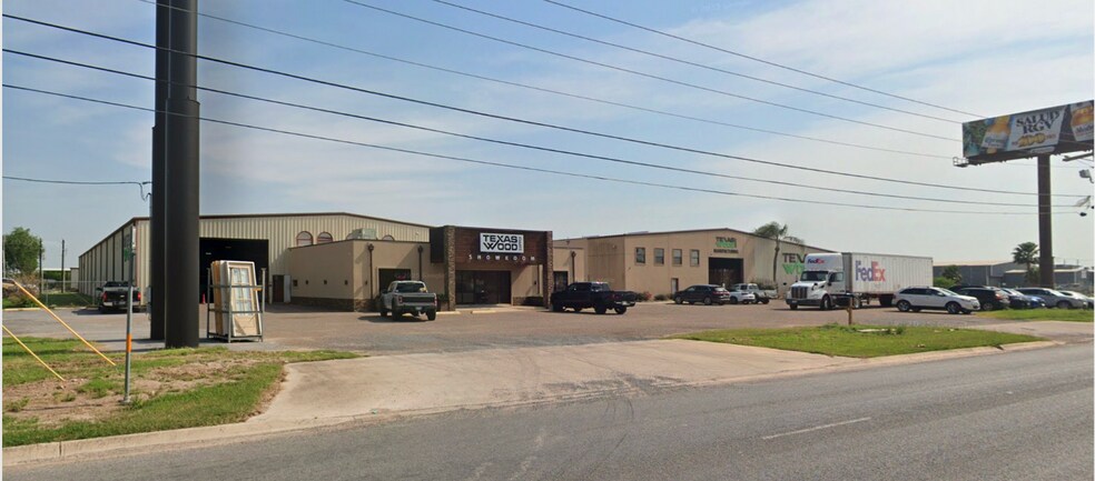 Primary Photo Of 940 W Expressway 83, Donna Warehouse For Lease