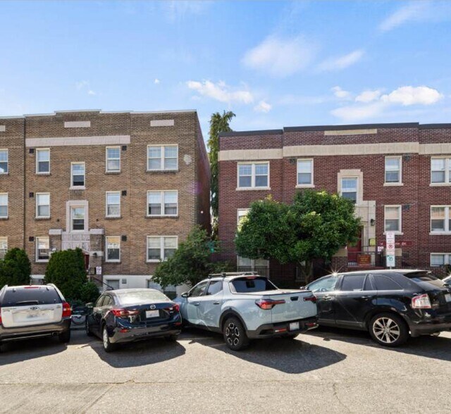 More Photos Of , Seattle Multifamily For Sale
