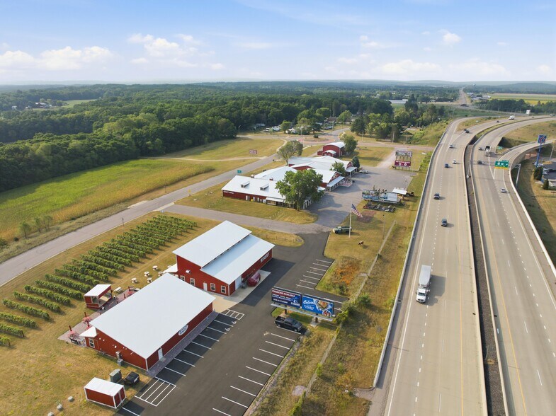 More Photos Of S2269 Timothy Ln, Baraboo General Retail For Sale