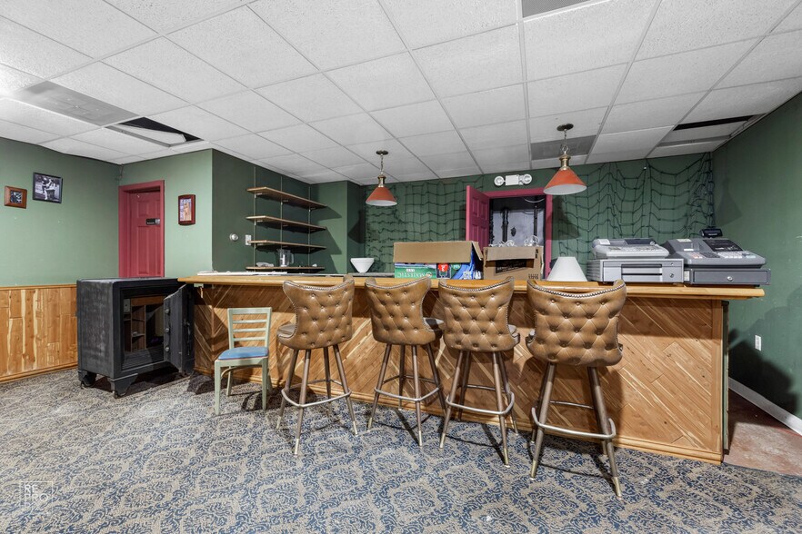 More Photos Of 6625 Columbia Ave, Hammond Restaurant For Sale