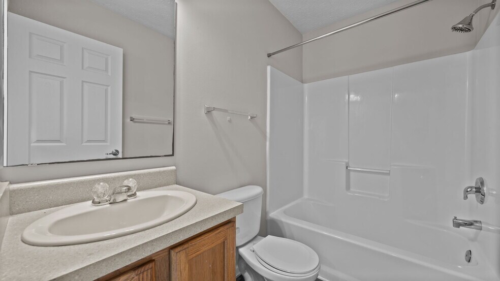 More Photos Of 624 S Williamson Ave, Elon Apartments For Sale