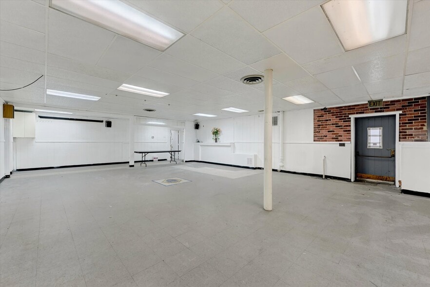 More Photos Of 2024 Gwynn Oak Ave, Baltimore Religious Facility For Sale