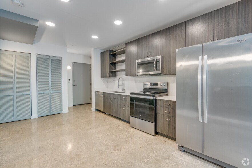 More Photos Of 5742 SW 62nd St, Coral Gables Apartments For Sale