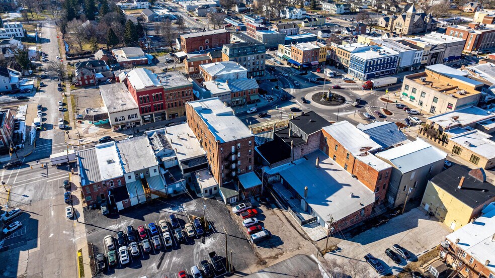 More Photos Of 111 S Main St, Urbana Apartments For Lease