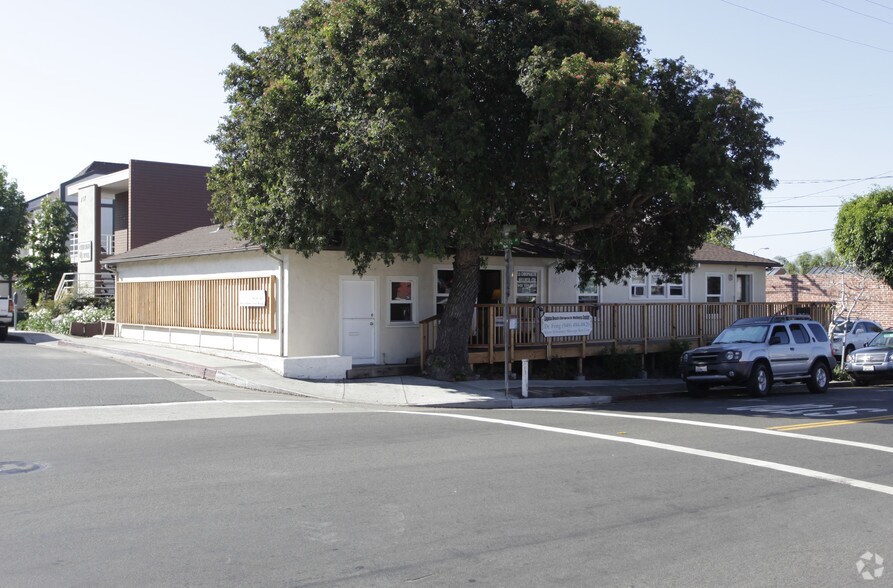 Primary Photo Of 255-279 Thalia St, Laguna Beach Storefront For Lease