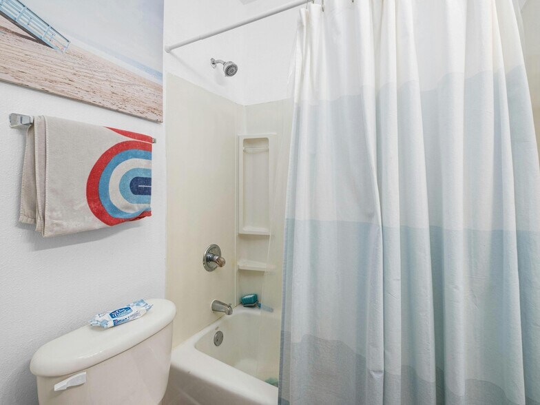 More Photos Of 2802 Whitis Ave, Austin Apartments For Sale