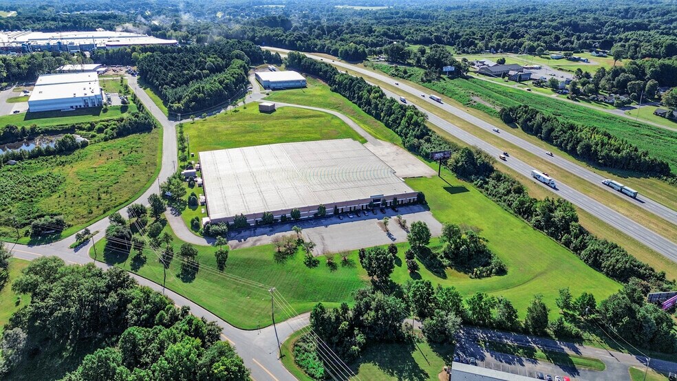 Primary Photo Of 100 Don Truell Ln, Thomasville Warehouse For Lease