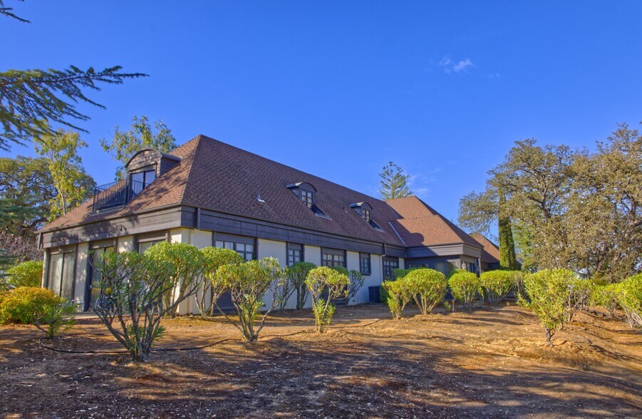 More Photos Of 20680 Shenandoah School Rd, Plymouth Winery Vineyard For Sale