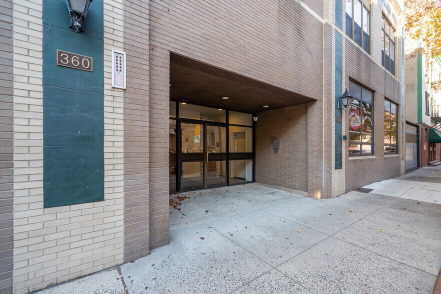 More Photos Of 358-360 1st St, Hoboken Medical For Lease