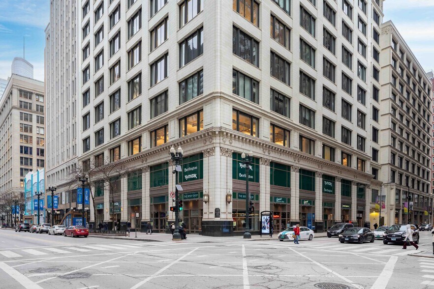 More Photos Of 1 N State St, Chicago Office Residential For Sale